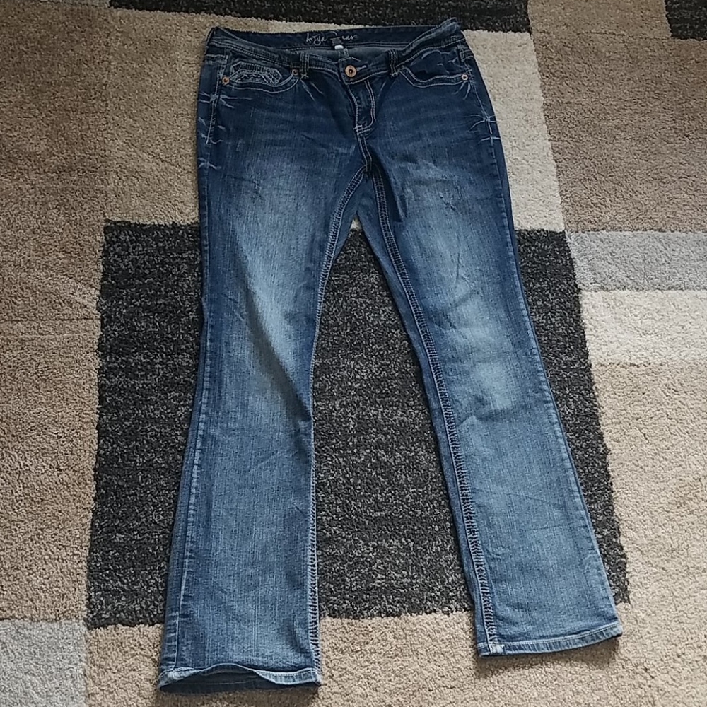 Ariya Jeans
